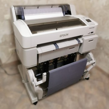 Широкоформатный принтер Epson SureColor SC-T3200 Б/У Широкоформатный принтер Epson SureColor SC-T3200 Б/У