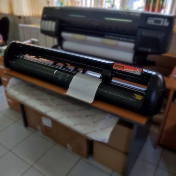 Режущий плоттер List 1350 Б/У Режущий плоттер List 1350 Б/У