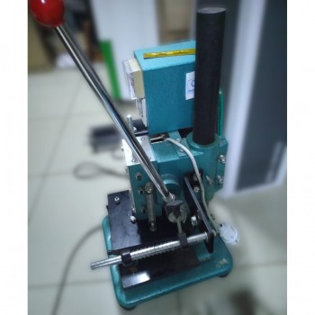 Пресс для тиснения Vektor BW 170-01 (150х160) Б/У Пресс для тиснения Vektor BW 170-01 (150х160) Б/У